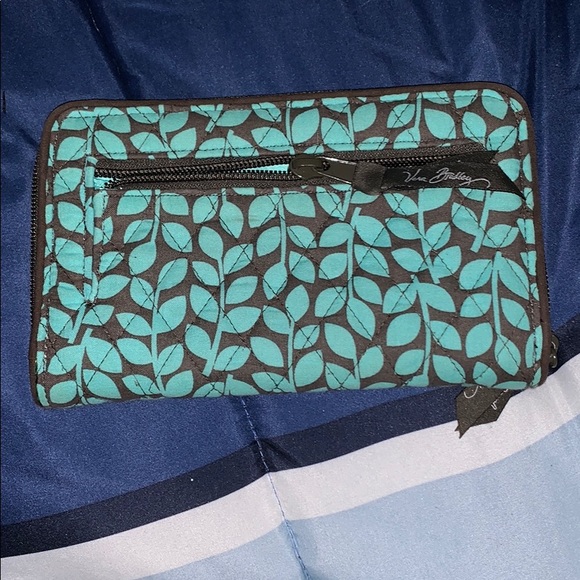 vera bradley wallet - Picture 3 of 4